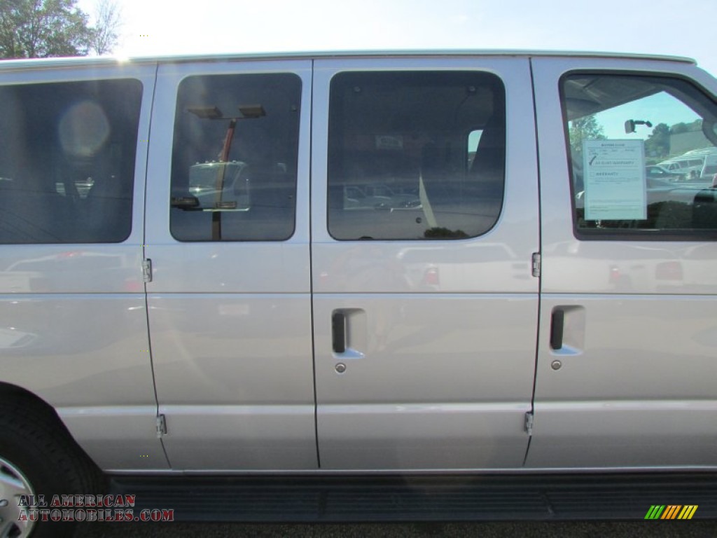 2013 E Series Van E350 XLT Extended Passenger - Ingot Silver Metallic / Medium Flint photo #10