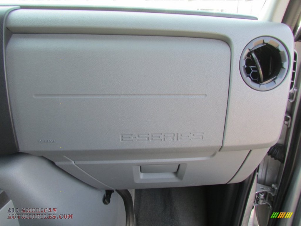 2013 E Series Van E350 XLT Extended Passenger - Ingot Silver Metallic / Medium Flint photo #24