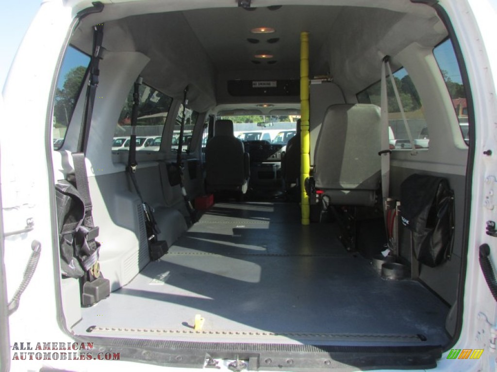 2010 E Series Van E350 XLT Passenger Extended - Oxford White / Medium Flint photo #10