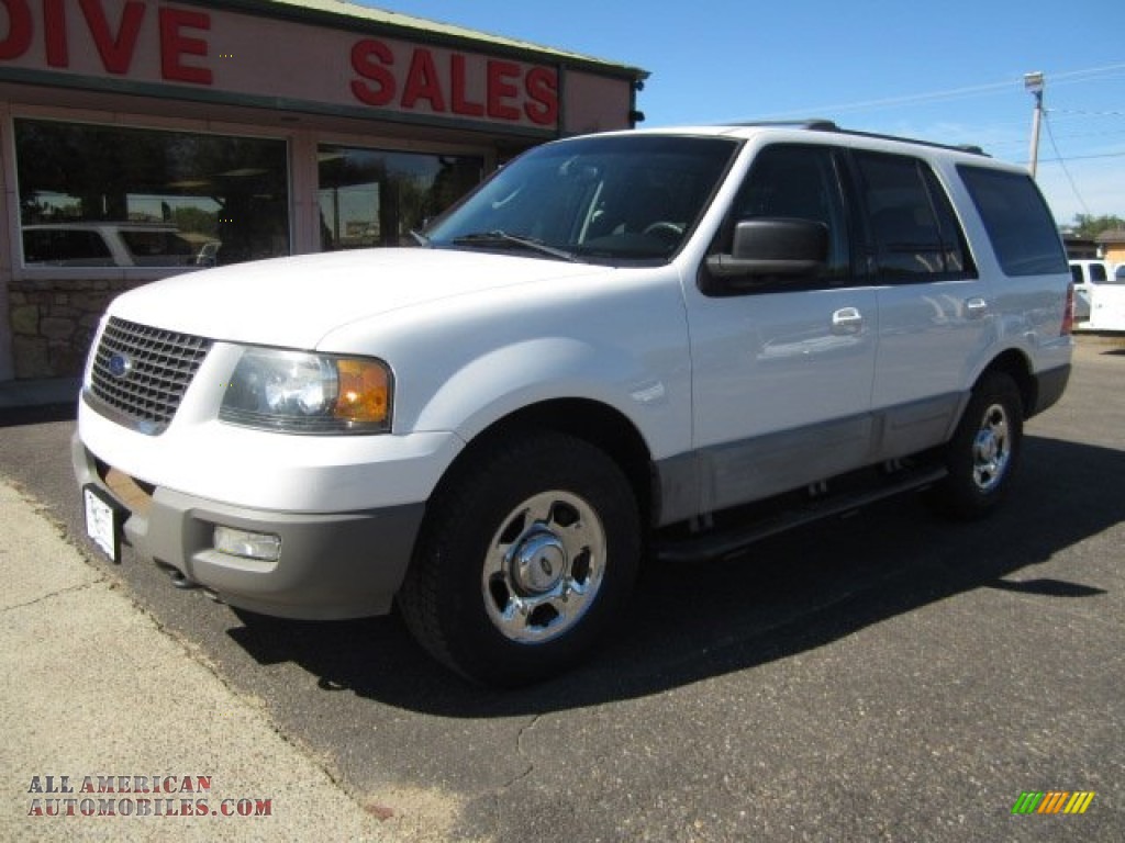 Oxford White / Flint Grey Ford Expedition XLT 4x4