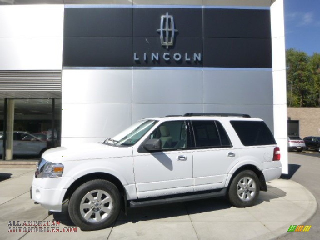 Oxford White / Stone Ford Expedition XLT 4x4