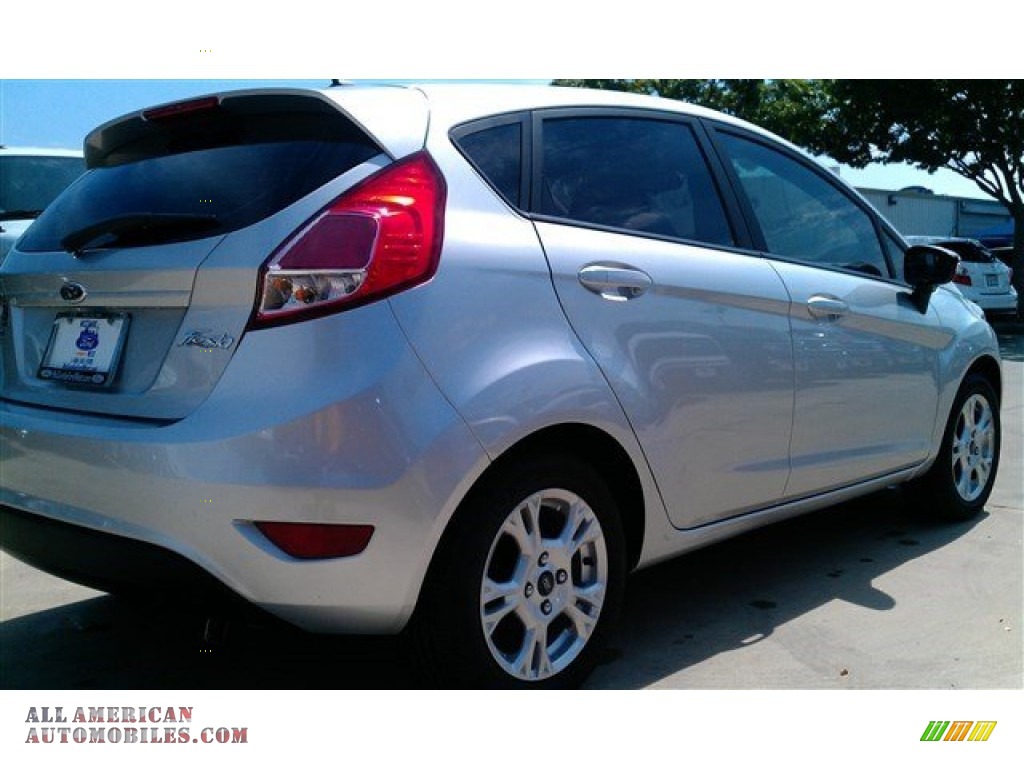 2014 Fiesta SE Hatchback - Ingot Silver / Charcoal Black photo #4