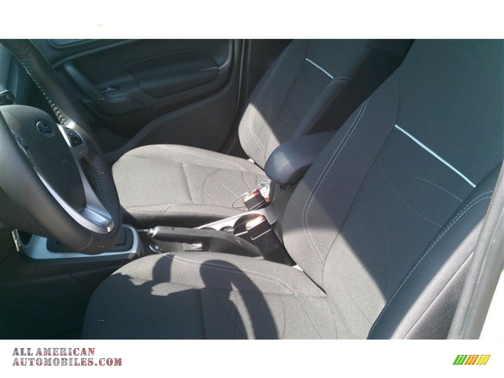 2014 Fiesta SE Hatchback - Ingot Silver / Charcoal Black photo #17