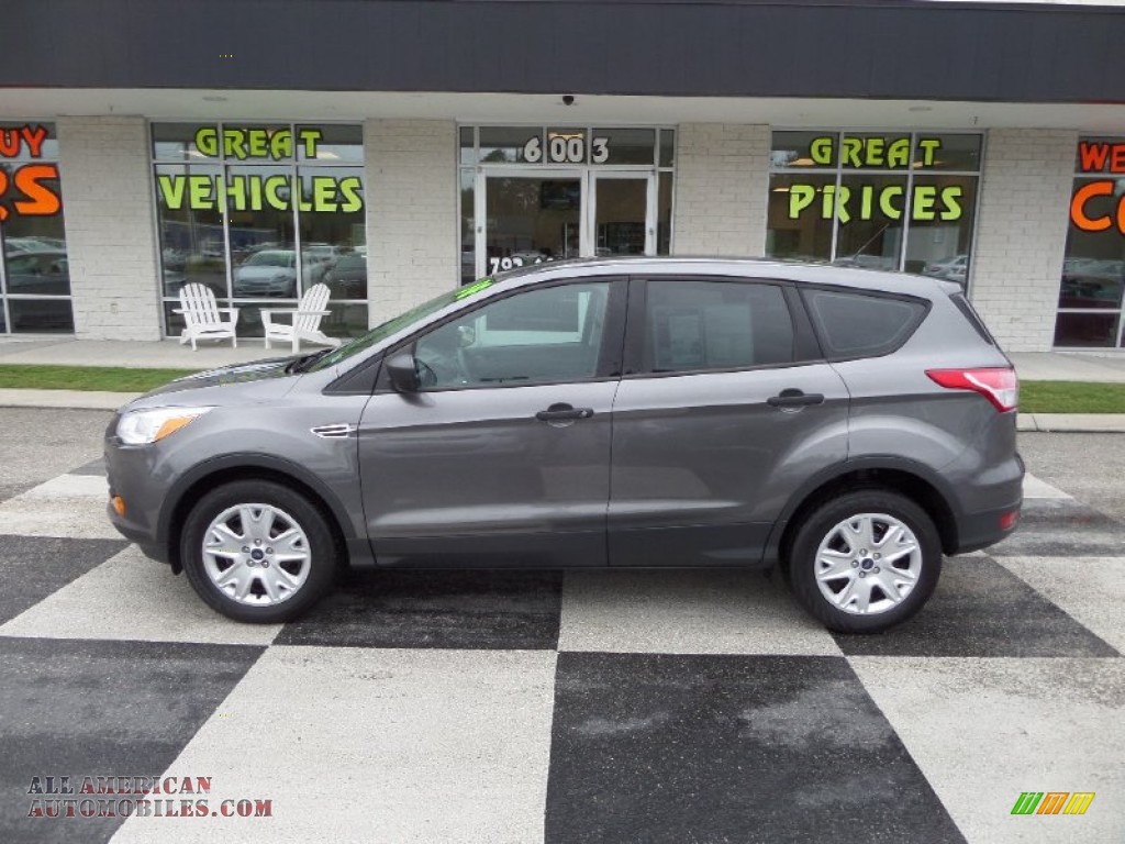 Sterling Gray / Charcoal Black Ford Escape S