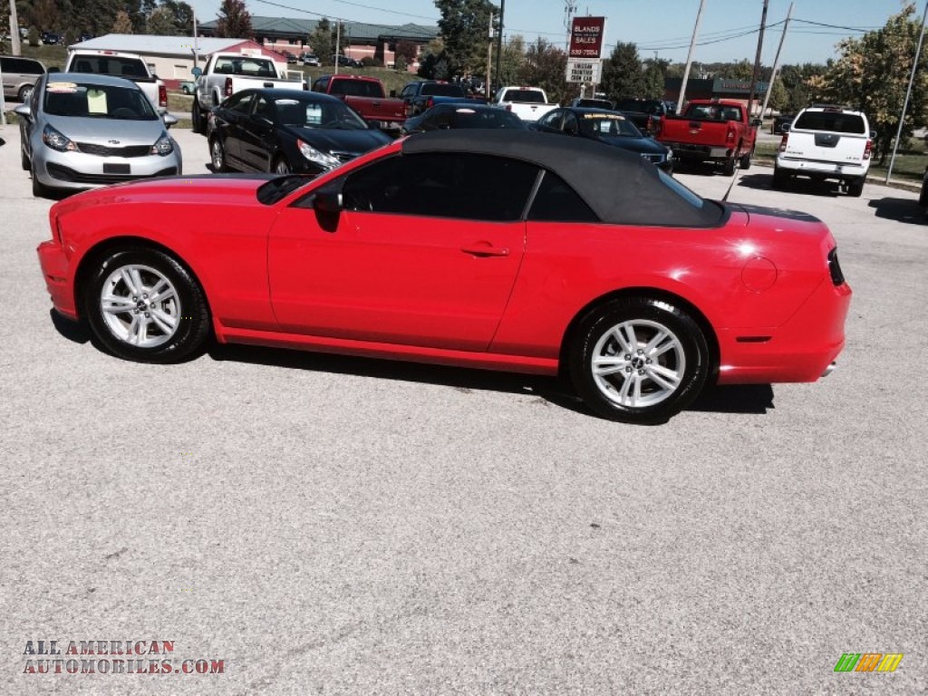 2014 Mustang V6 Convertible - Race Red / Charcoal Black photo #17