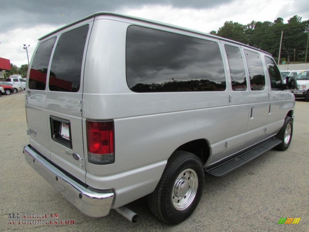 2011 E Series Van E350 XLT Passenger - Ingot Silver Metallic / Medium Flint photo #8