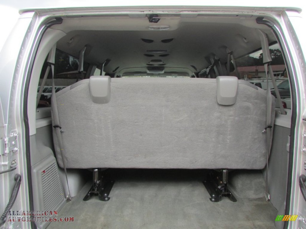 2011 E Series Van E350 XLT Passenger - Ingot Silver Metallic / Medium Flint photo #11