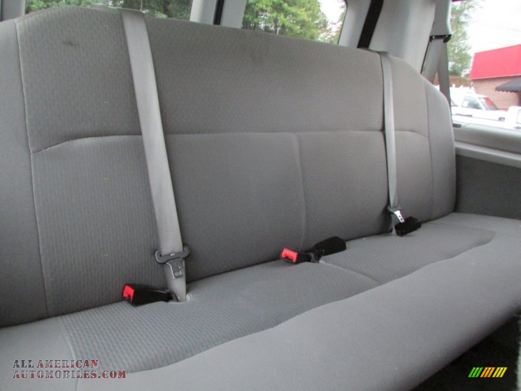 2011 E Series Van E350 XLT Passenger - Ingot Silver Metallic / Medium Flint photo #20