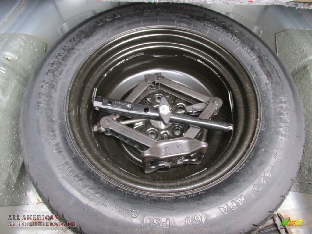2010 Sebring Limited Sedan - Silver Steel Metallic / Dark Slate Gray photo #17