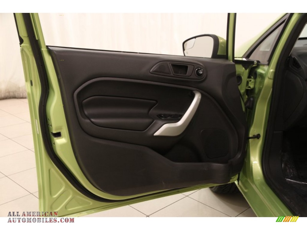2011 Fiesta SES Hatchback - Lime Squeeze Metallic / Cashmere/Charcoal Black Leather photo #4