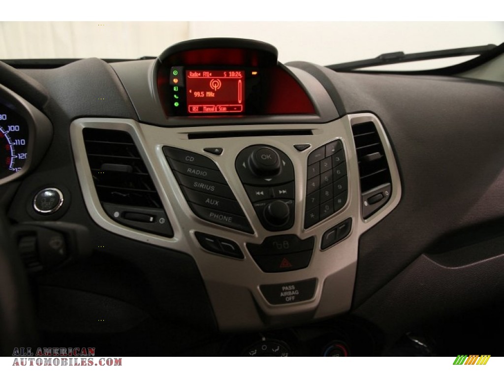2011 Fiesta SES Hatchback - Lime Squeeze Metallic / Cashmere/Charcoal Black Leather photo #8