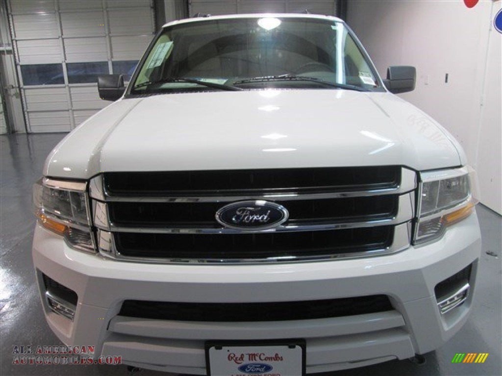 2015 Expedition XLT - Oxford White / Dune photo #2