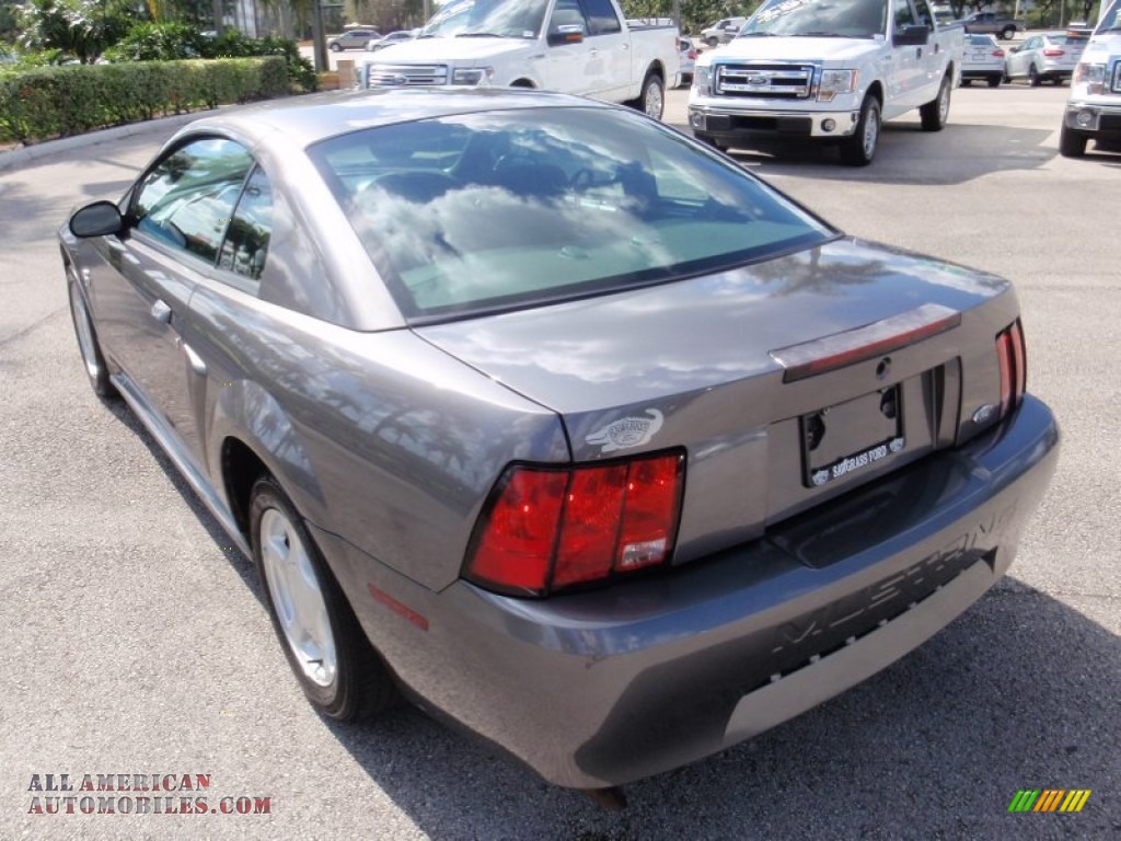 2004 Mustang V6 Coupe - Dark Shadow Grey Metallic / Medium Graphite photo #9