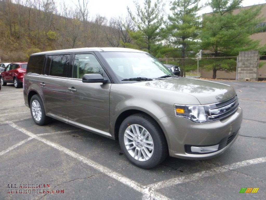 Mineral Gray / Dune Ford Flex SEL AWD
