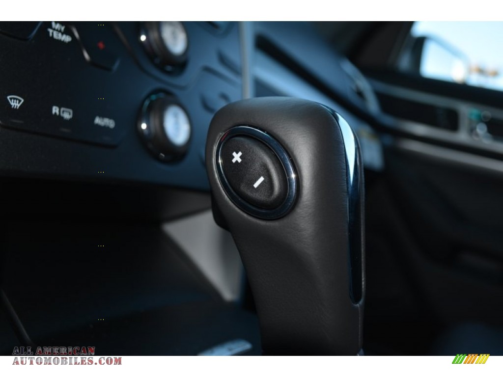 2015 Explorer XLT 4WD - Magnetic / Charcoal Black photo #21