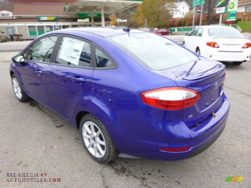 2015 Fiesta SE Sedan - Perfomance Blue / Charcoal Black photo #7