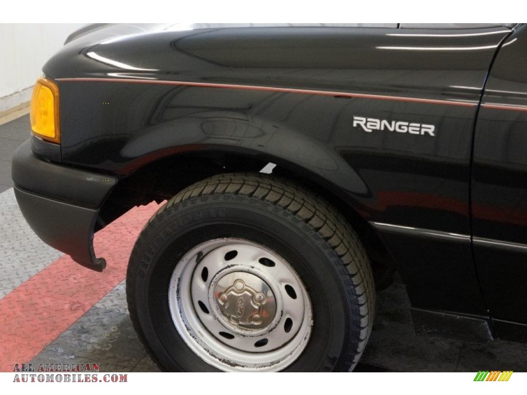 2003 Ranger XL Regular Cab - Black / Dark Graphite photo #54