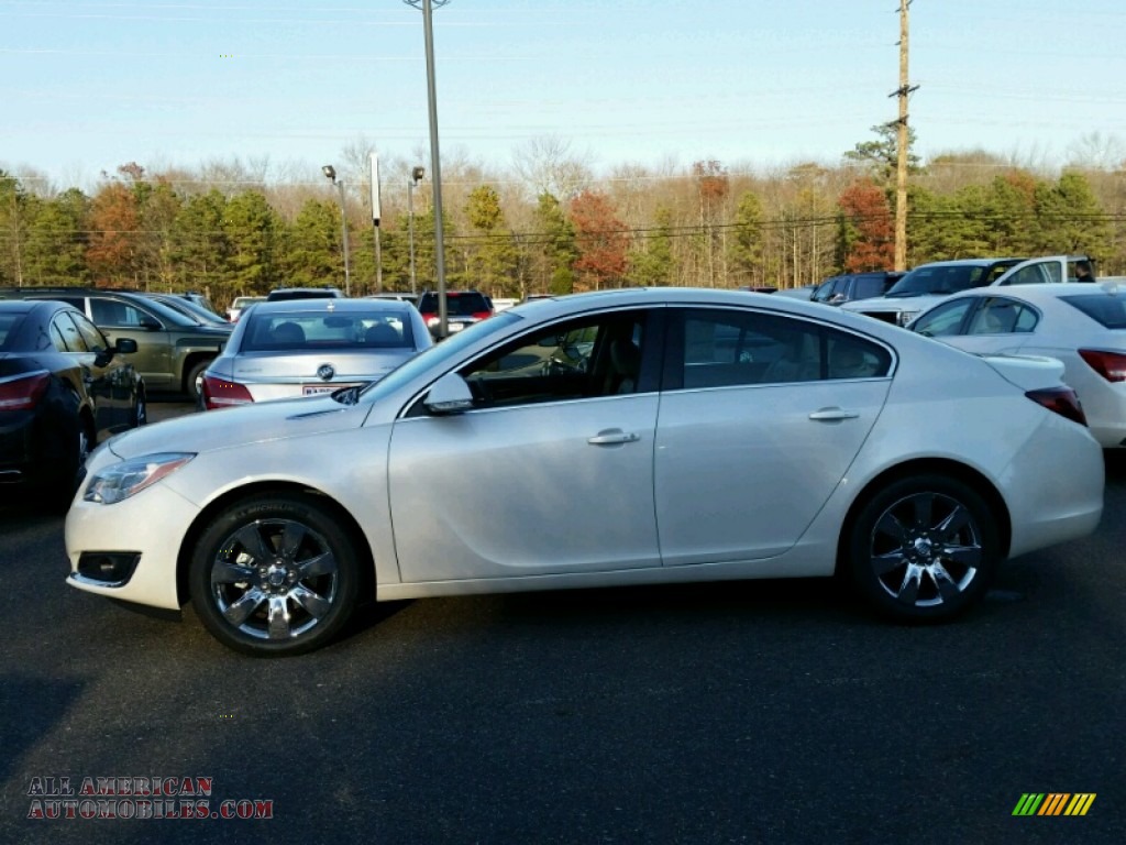 2015 Regal FWD - Summit White / Light Neutral/Cocoa Accents photo #3