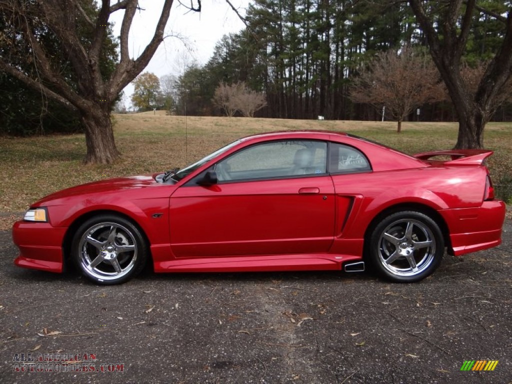 2000 Mustang GT Coupe - Laser Red Metallic / Medium Graphite photo #1