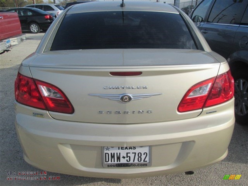 2010 Sebring Limited Sedan - White Gold / Dark Slate Gray photo #7