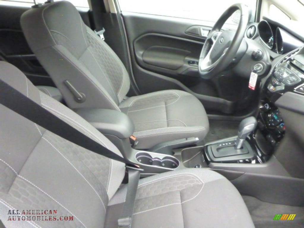 2014 Fiesta SE Hatchback - Ingot Silver / Charcoal Black photo #4