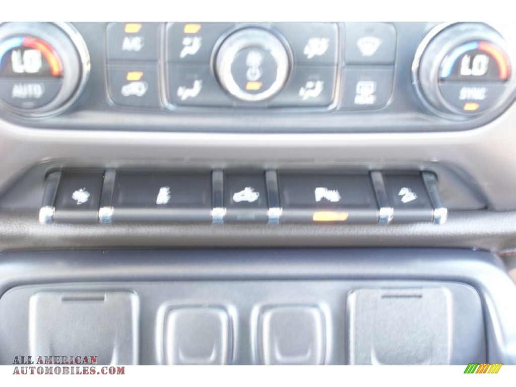 2014 Sierra 1500 SLT Crew Cab 4x4 - Quicksilver Metallic / Jet Black photo #36